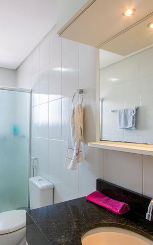 Apartamento à venda com 250m², 3 quartos e 3 vagas Apartamento à venda com 250m², 3 quartos e 3 vagasBanheiro social