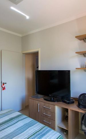Apartamento à venda com 250m², 3 quartos e 3 vagas Apartamento à venda com 250m², 3 quartos e 3 vagasQuarto 2