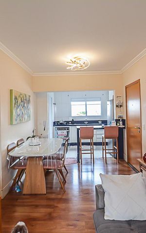 Apartamento à venda com 70m², 3 quartos e 2 vagas Apartamento à venda com 70m², 3 quartos e 2 vagasSala