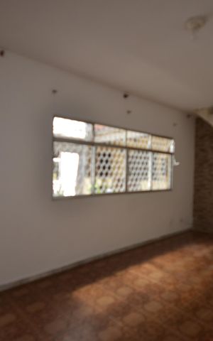 Casa à venda com 100m², 2 quartos e 1 vagaSala