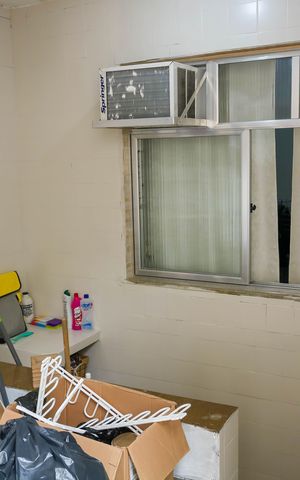 Casa de condomínio à venda com 75m², 2 quartos e sem vaga Casa de condomínio à venda com 75m², 2 quartos e sem vagaÁrea de Serviço