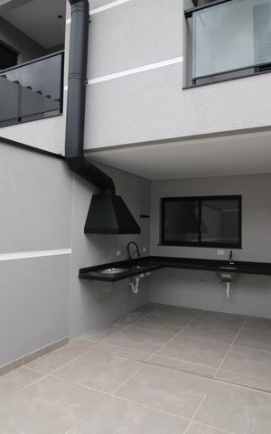 Casa à venda com 150m², 3 quartos e 2 vagasÁrea de Serviço