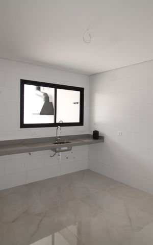 Casa à venda com 170m², 3 quartos e 2 vagasCozinha