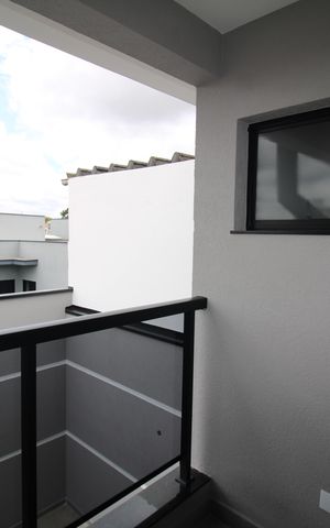 Casa à venda com 170m², 3 quartos e 2 vagasQuarto 1 - Varanda