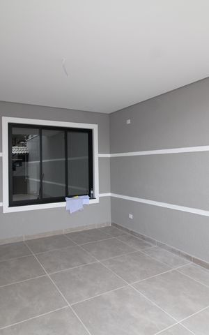 Casa à venda com 170m², 3 quartos e 2 vagasGaragem