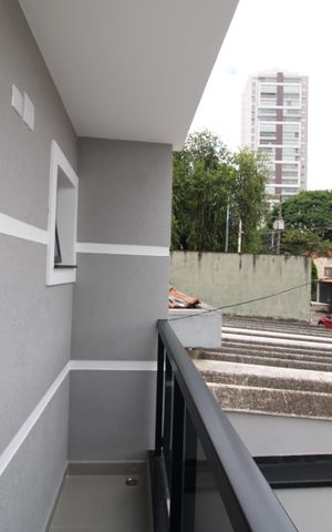 Casa à venda com 170m², 3 quartos e 2 vagasQuarto 3 - Varanda