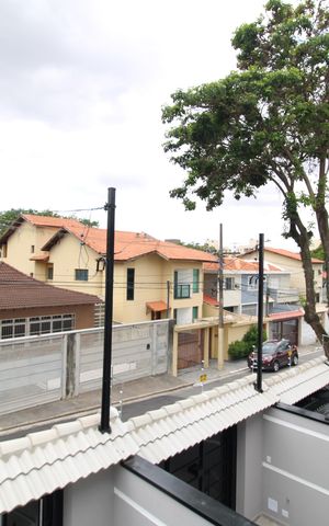 Casa à venda com 170m², 3 quartos e 2 vagasQuarto 3 - Varanda