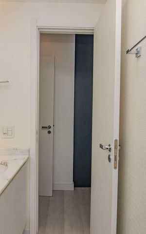 Apartamento à venda com 65m², 2 quartos e 2 vagas Apartamento à venda com 65m², 2 quartos e 2 vagasBanheiro da Suíte