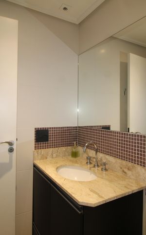 Apartamento à venda com 150m², 3 quartos e 3 vagasQuarto 2 - Banheiro
