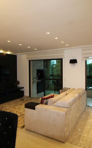 Apartamento à venda com 150m², 3 quartos e 3 vagasSala