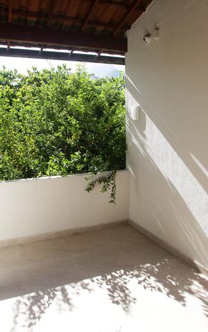 Casa à venda com 400m², 5 quartos e 3 vagasVaranda da Suíte 2