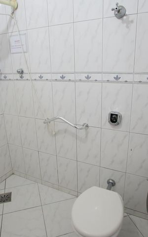 Casa à venda com 400m², 5 quartos e 3 vagasBanheiro da Suíte 2