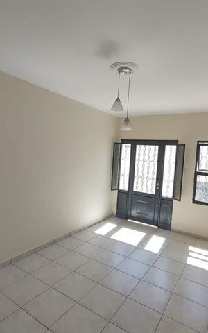 Casa à venda com 118m², 2 quartos e 3 vagas