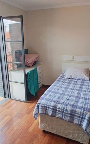 Casa à venda com 327m², 4 quartos e 5 vagas