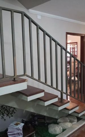 Casa à venda com 281m², 3 quartos e 4 vagas