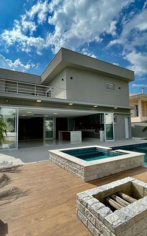Casa de condomínio à venda com 468m², 4 quartos e 6 vagas