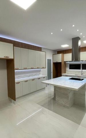 Casa de condomínio à venda com 468m², 4 quartos e 6 vagas
