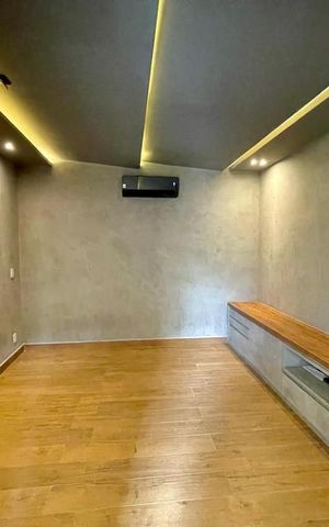 Casa de condomínio à venda com 468m², 4 quartos e 6 vagas
