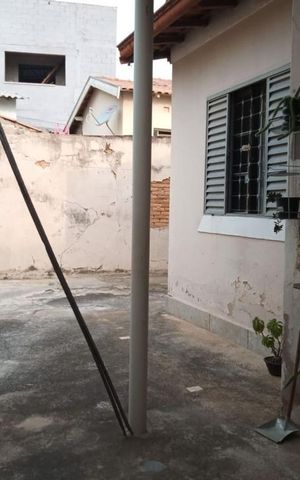 Casa à venda com 109m², 2 quartos e 4 vagas