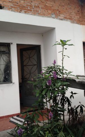 Casa para alugar com 180m², 3 quartos e 2 vagas Casa para alugar com 180m², 3 quartos e 2 vagasFachada