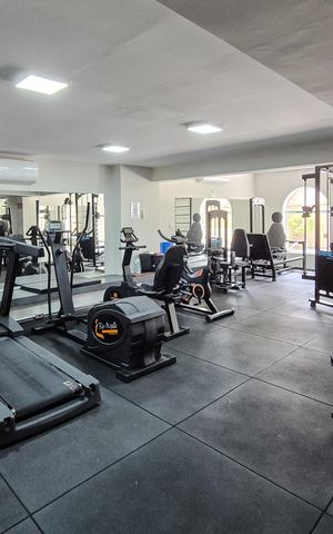 Apartamento à venda com 95m², 3 quartos e 1 vaga Apartamento à venda com 95m², 3 quartos e 1 vagaÁrea comum - Academia