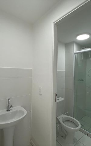 Apartamento à venda com 47m², 2 quartos e 1 vaga Apartamento à venda com 47m², 2 quartos e 1 vagaBanheiro