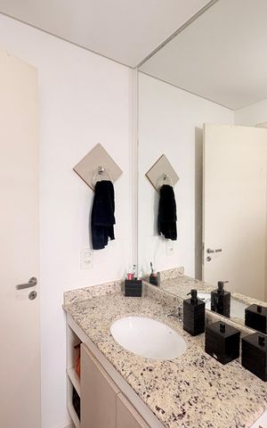 Apartamento à venda com 78m², 2 quartos e 1 vagaBanheiro da Suíte 1