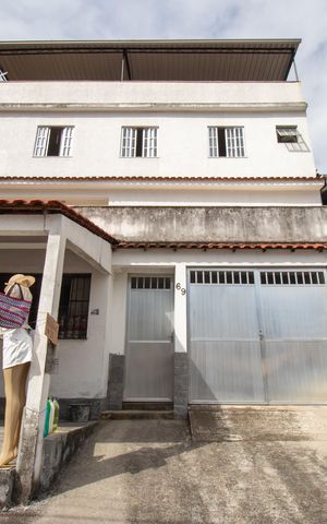 Casa à venda com 144m², 3 quartos e 1 vaga Casa à venda com 144m², 3 quartos e 1 vagaFachada