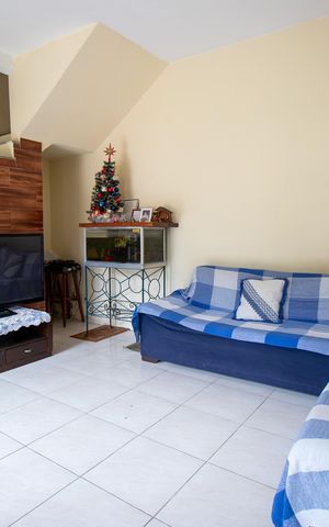 Casa à venda com 144m², 3 quartos e 1 vaga Casa à venda com 144m², 3 quartos e 1 vagaSala