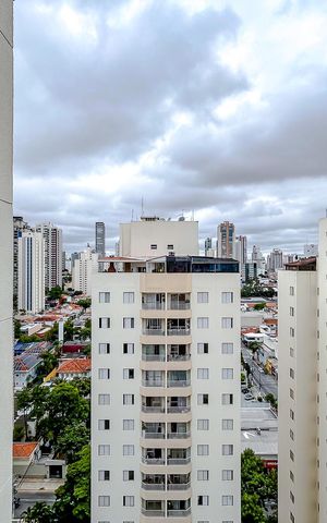 Apartamento à venda com 160m², 3 quartos e 2 vagasVista da Suíte 2