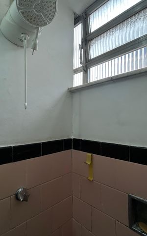 Apartamento para alugar com 50m², 2 quartos e sem vagaBanheiro