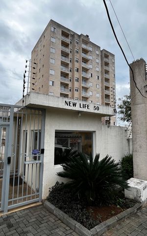 Apartamento para alugar com 50m², 2 quartos e 1 vaga Apartamento para alugar com 50m², 2 quartos e 1 vagaFachada