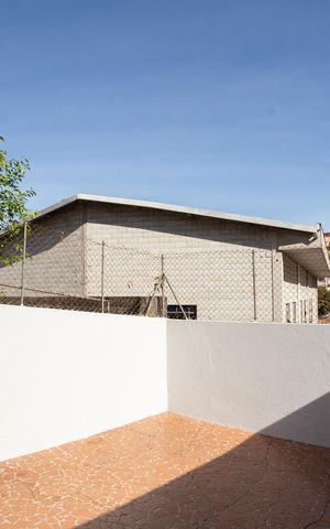 Casa à venda com 70m², 2 quartos e 2 vagas Casa à venda com 70m², 2 quartos e 2 vagasÁREA DE SERVIÇO
