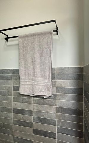 Apartamento à venda com 80m², 2 quartos e 2 vagas Apartamento à venda com 80m², 2 quartos e 2 vagasBanheiro