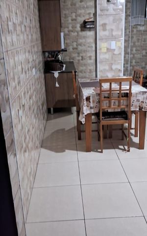 Casa à venda com 81m², 3 quartos e 2 vagas