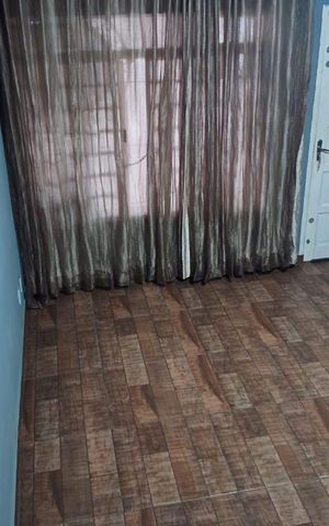 Casa à venda com 81m², 3 quartos e 2 vagas