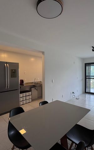 Apartamento à venda com 82m², 3 quartos e 1 vaga Apartamento à venda com 82m², 3 quartos e 1 vagaSala
