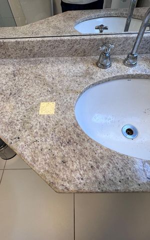 Apartamento à venda com 82m², 3 quartos e 1 vaga Apartamento à venda com 82m², 3 quartos e 1 vagaSuíte - Banheiro