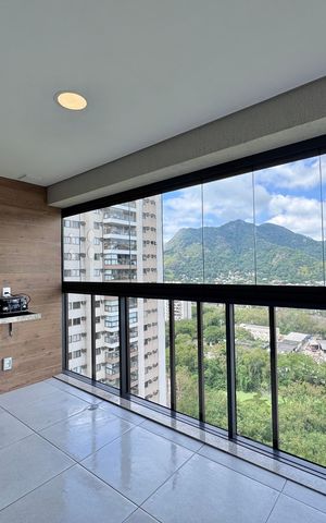 Apartamento à venda com 82m², 3 quartos e 1 vaga Apartamento à venda com 82m², 3 quartos e 1 vagaVaranda
