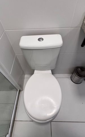 Apartamento à venda com 82m², 3 quartos e 1 vaga Apartamento à venda com 82m², 3 quartos e 1 vagaBanheiro Social