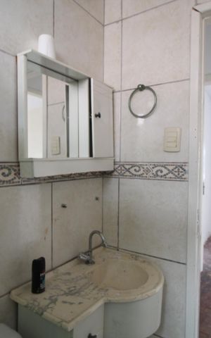Apartamento à venda com 42m², 2 quartos e sem vagaBanheiro