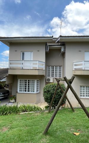 Casa de condomínio para alugar com 505m², 4 quartos e 6 vagasFachada