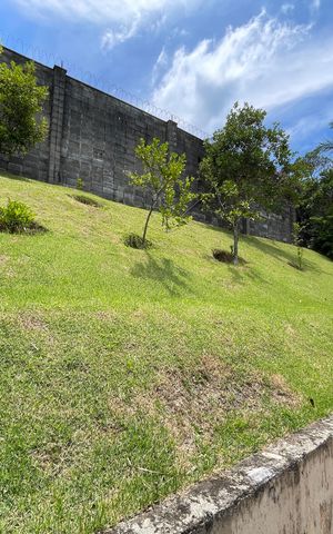 Casa de condomínio para alugar com 505m², 4 quartos e 6 vagasQuintal