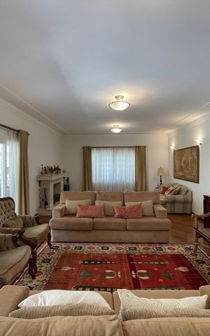 Casa de condomínio para alugar com 505m², 4 quartos e 6 vagasSala