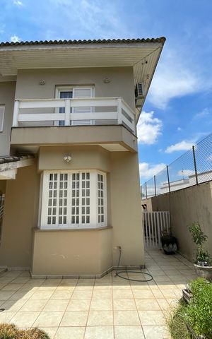 Casa de condomínio para alugar com 505m², 4 quartos e 6 vagasFachada
