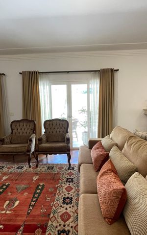 Casa de condomínio para alugar com 505m², 4 quartos e 6 vagasSala