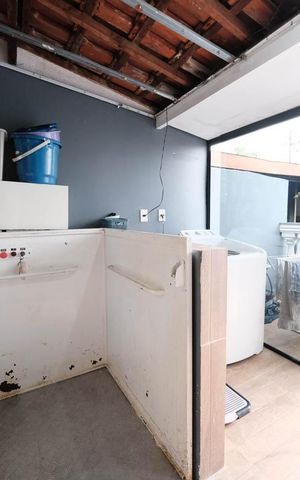 Casa de condomínio à venda com 80m², 2 quartos e 1 vagaÁrea de Serviço