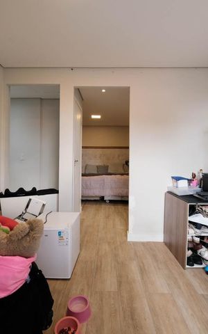 Casa de condomínio à venda com 80m², 2 quartos e 1 vagaQuarto
