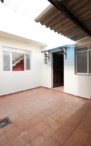 Casa à venda com 159m², 3 quartos e 2 vagasÁrea de Serviço