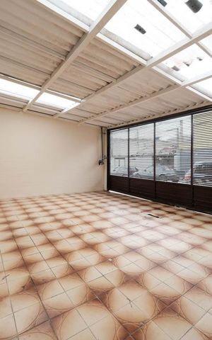 Casa à venda com 159m², 3 quartos e 2 vagasGaragem